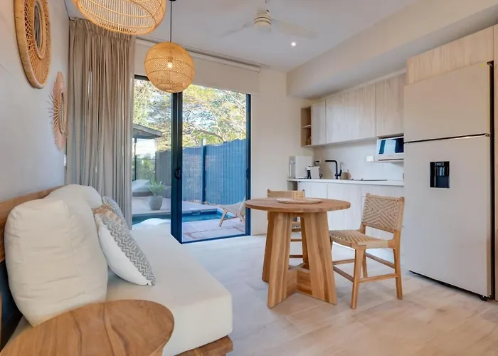 Appartement The #3 - Boutique In Flamingo - Ground Level